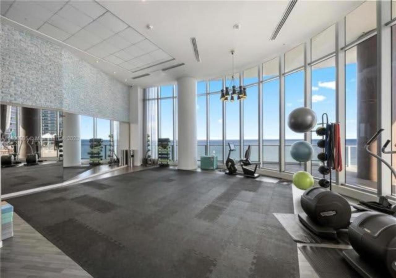 High Floor Corner 2 Bdr At Lyfe Resort Hollywood Buitenkant foto
