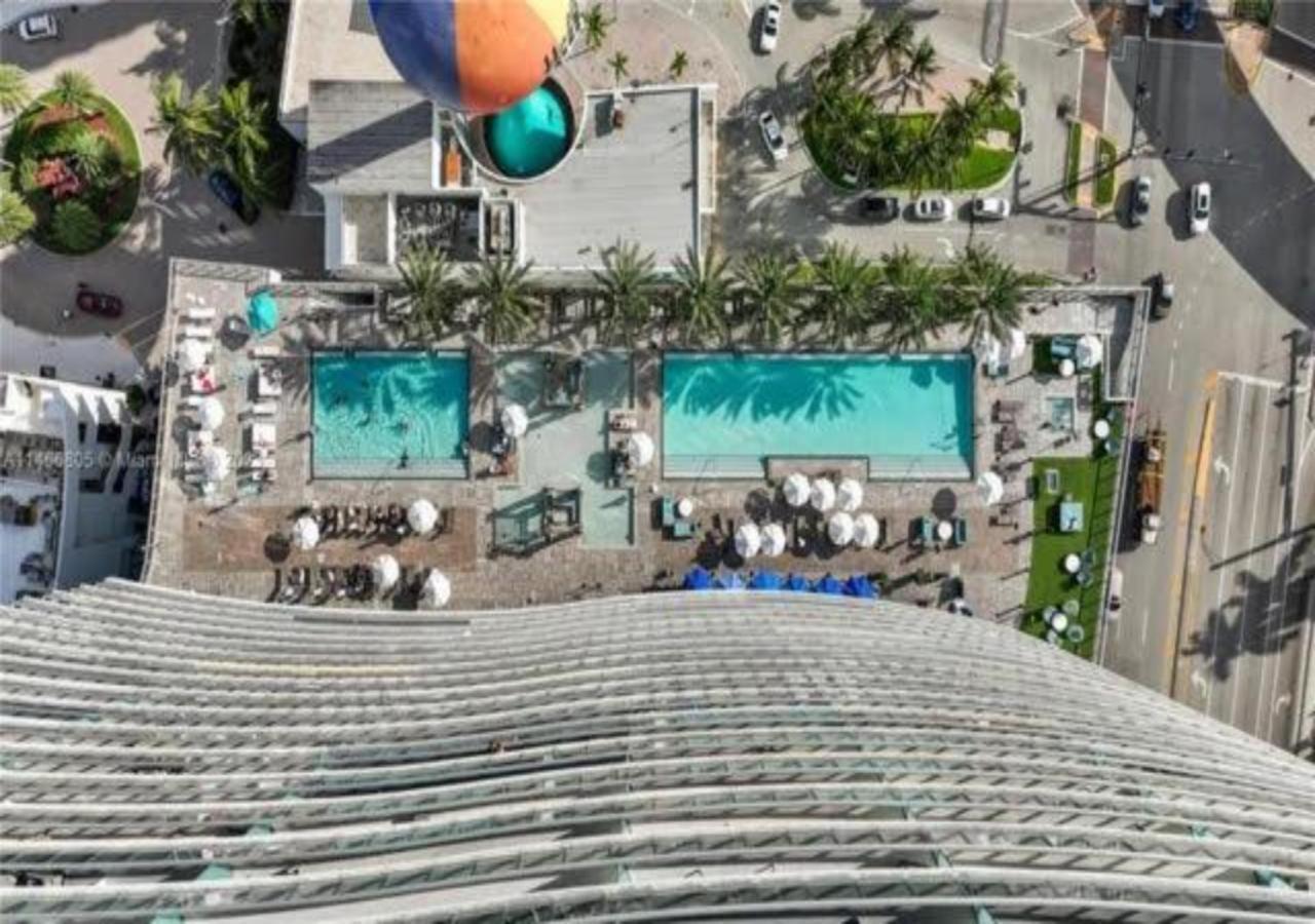 High Floor Corner 2 Bdr At Lyfe Resort Hollywood Buitenkant foto